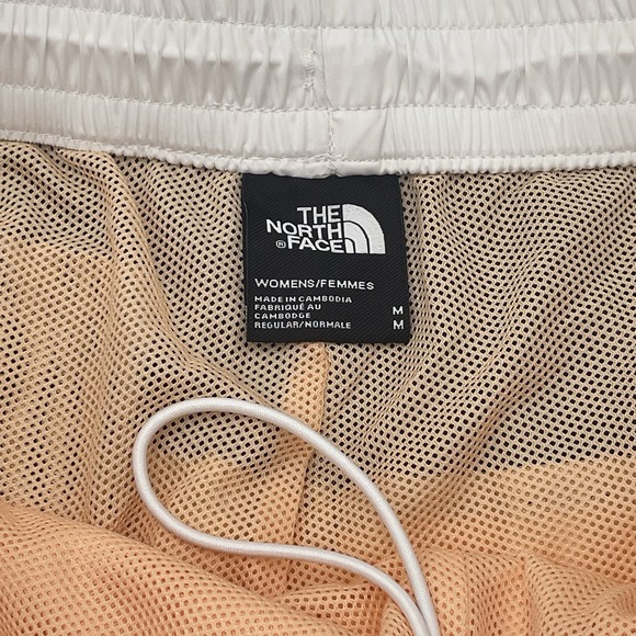 THE NORTH‎ FACE WINDWALL HYDRENALINE Women Medium Mesh Lined 2.5" Shorts Orange - Picture 4 of 7